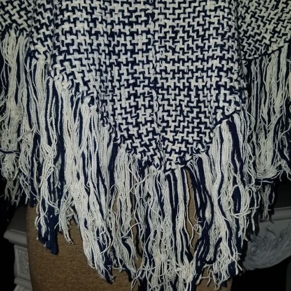 Womens Fringe Knit Poncho Boho /Shawl - Picture 11 of 13